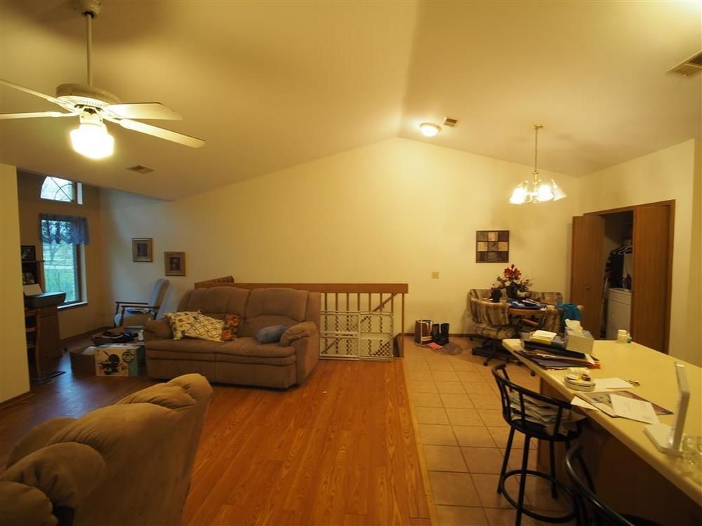 N4300 Park Rd, Cambridge, WI 53523